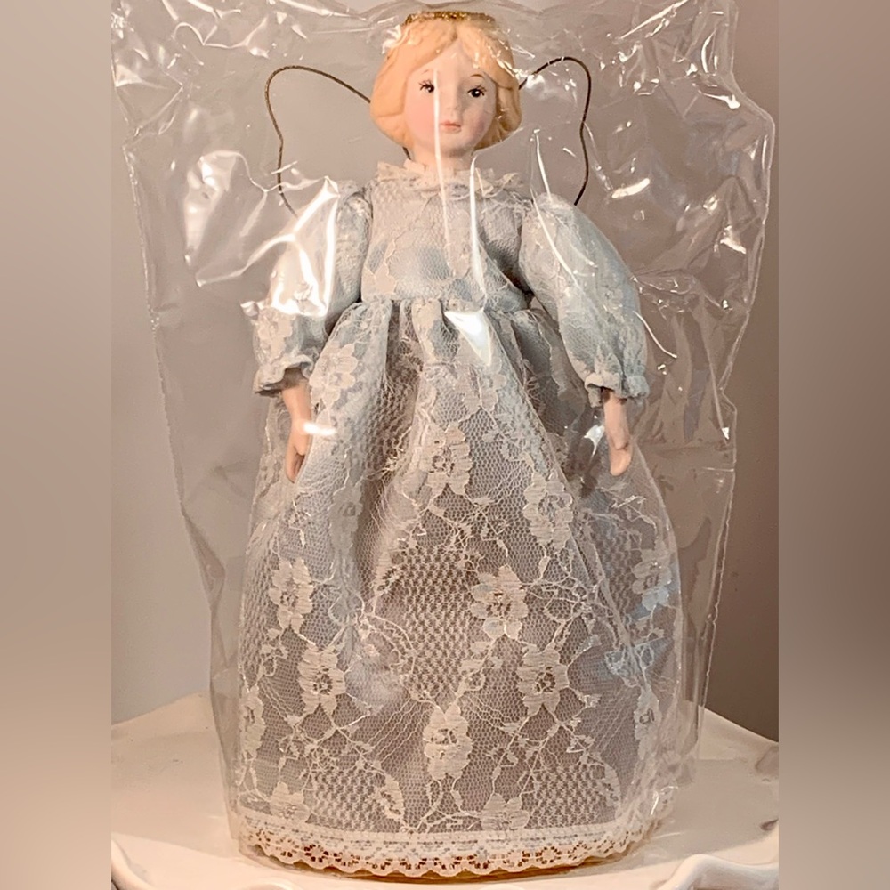 Avon Victorian Angel Tree Topper